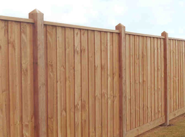 Wood fencing services in Houston, TX
